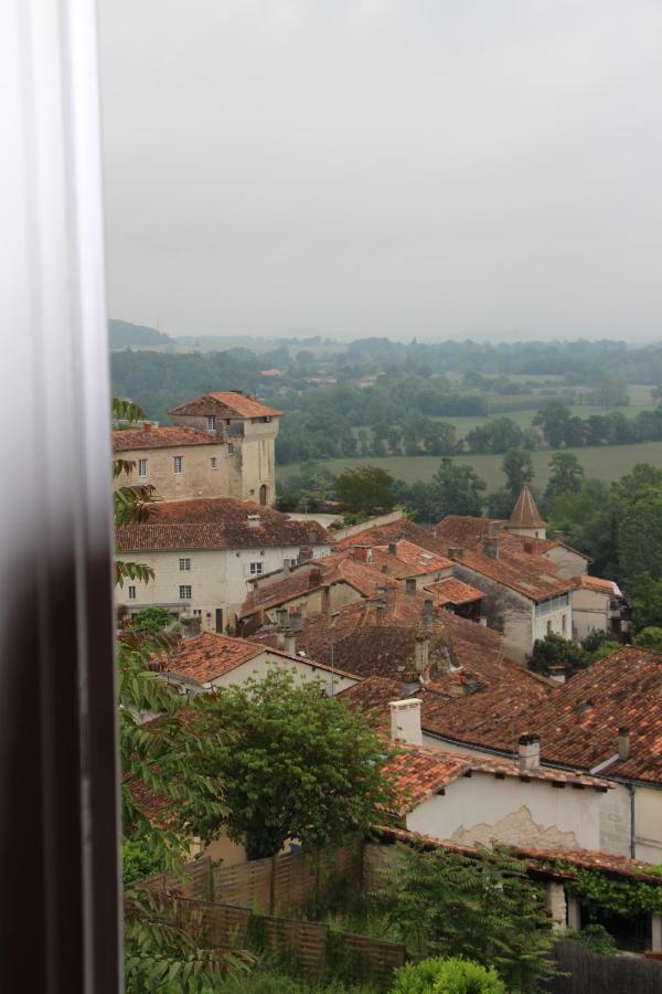 Grange Bleuet Bed & Breakfast Aubeterre-sur-Dronne Exterior photo